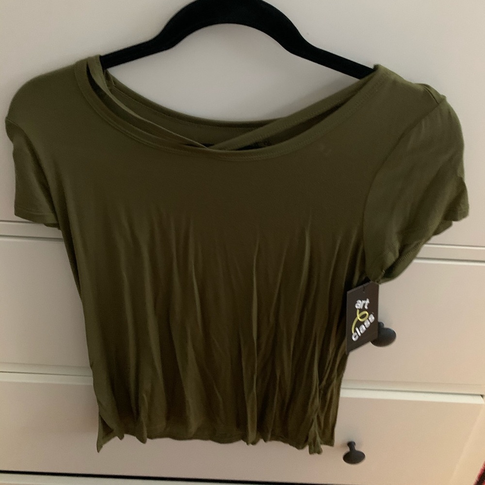 Girls green tee shirt